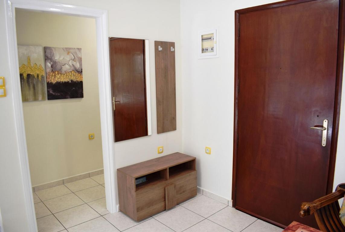 Apartment Nama -central Vacation With Free Parking Only 900m Far From Venetian Port And Beach!